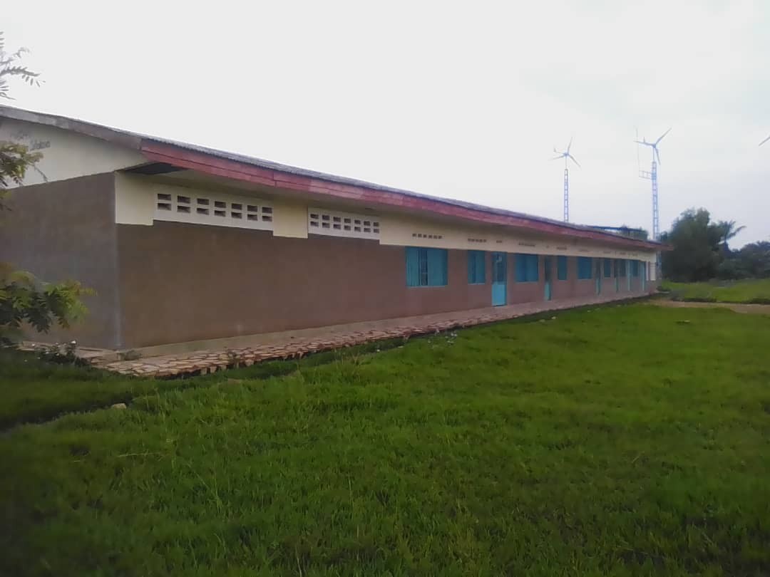 Lycée Ndeji